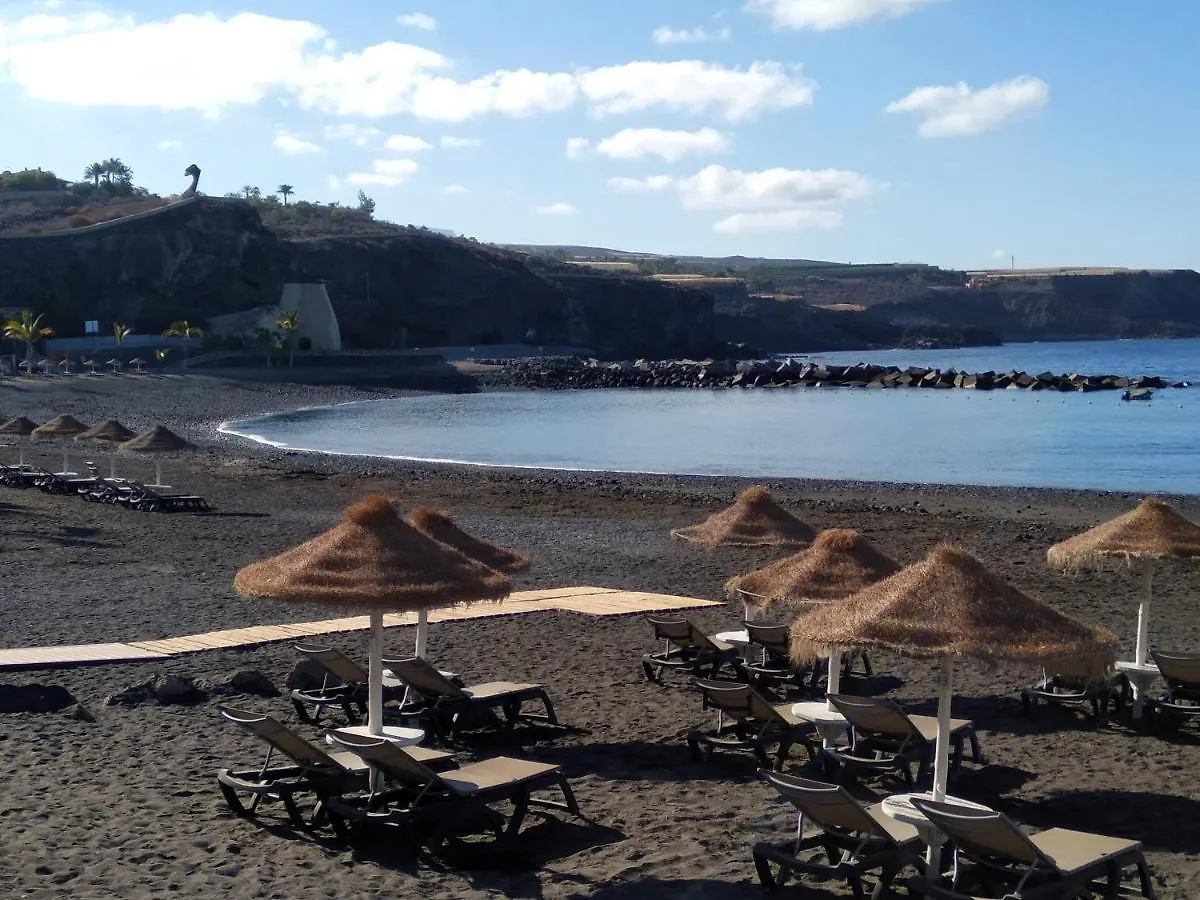 2 Bedrooms Appartement At Playa San Juan 38 M Away From The Beach With Sea View Furnished Terrace And Wifi Apartmán Playa de San Juan (Tenerife)