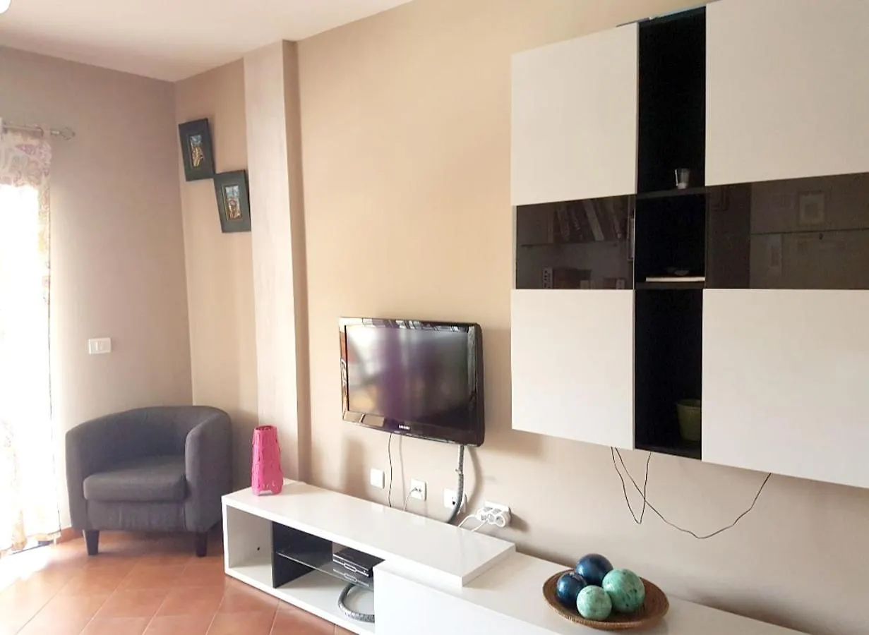 2 Bedrooms Appartement At Playa San Juan 38 M Away From The Beach With Sea View Furnished Terrace And Wifi 0*, Playa de San Juan (Tenerife)